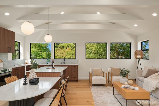 3513 SW Austin Street, Seattle, WA 98126