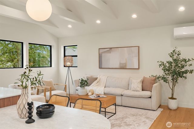 3513 SW Austin Street, Seattle, WA 98126