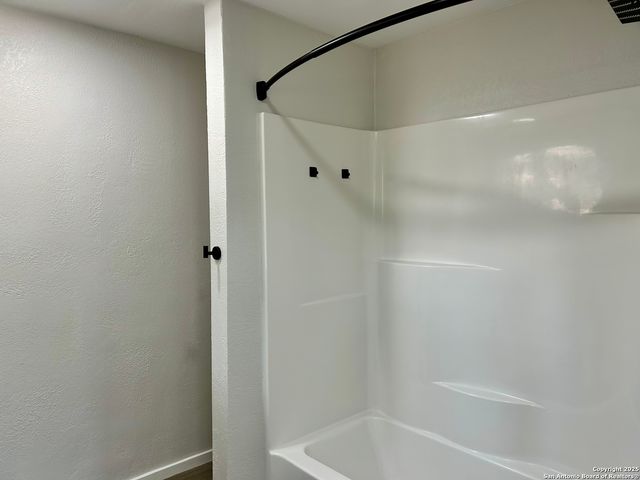 1250 Pecan, Canyon Lake, TX 78133