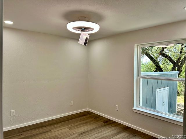 1250 Pecan, Canyon Lake, TX 78133