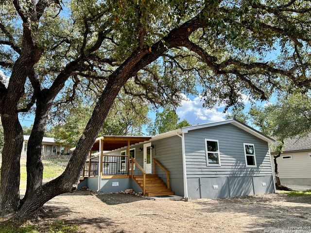 1250 Pecan, Canyon Lake, TX 78133
