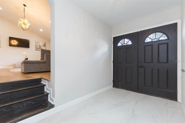 118 2ND STREET NW, Ruskin, FL 33570