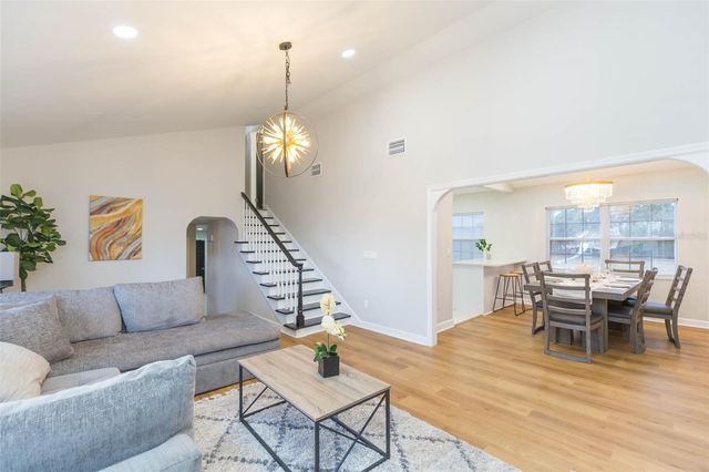 118 2ND STREET NW, Ruskin, FL 33570