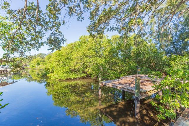 118 2ND STREET NW, Ruskin, FL 33570