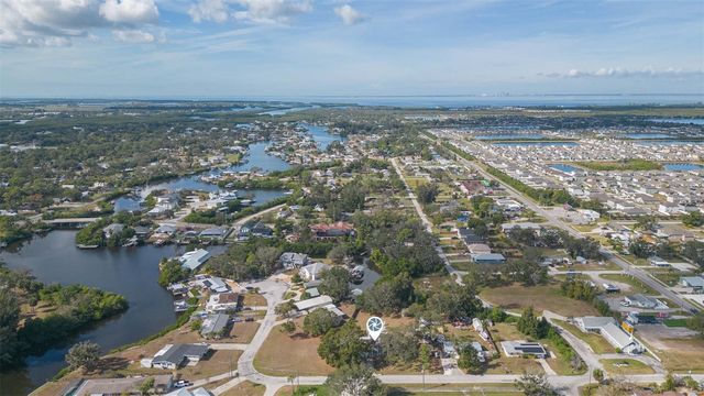 118 2ND STREET NW, Ruskin, FL 33570