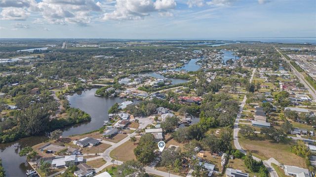 118 2ND STREET NW, Ruskin, FL 33570