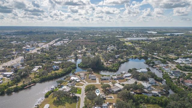 118 2ND STREET NW, Ruskin, FL 33570