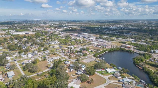 118 2ND STREET NW, Ruskin, FL 33570