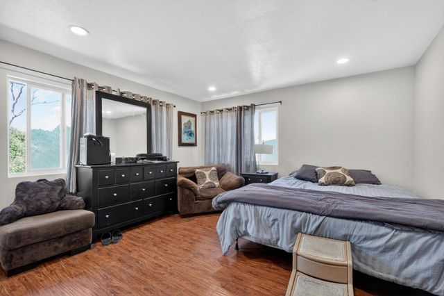 1048 Manzanita Drive, Julian, CA 92036