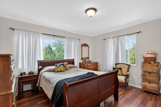 1048 Manzanita Drive, Julian, CA 92036