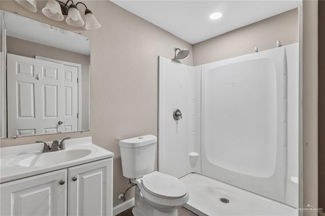 2105 Camellia Avenue, Mcallen, TX 78501