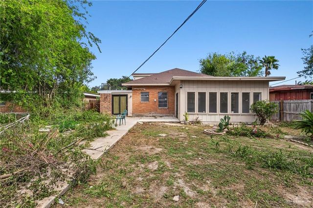 2105 Camellia Avenue, Mcallen, TX 78501