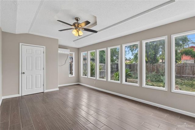 2105 Camellia Avenue, Mcallen, TX 78501