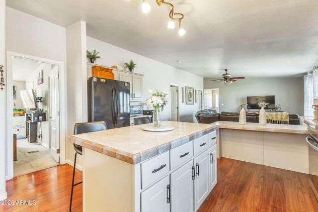 1236 W JUDD Road, San Tan Valley, AZ 85144