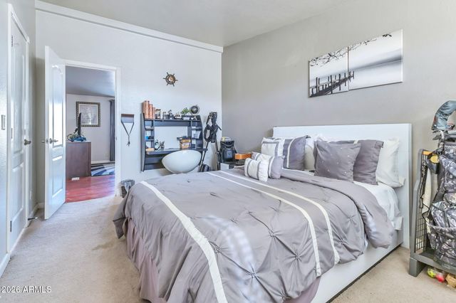 1236 W JUDD Road, San Tan Valley, AZ 85144