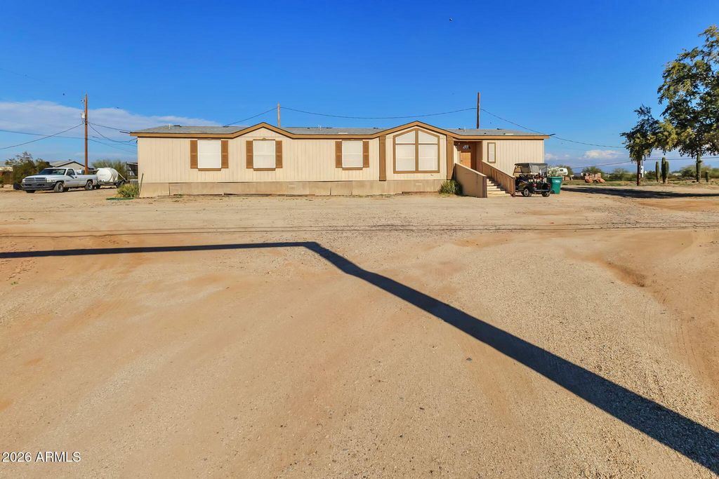 1236 W JUDD Road, San Tan Valley, AZ 85144
