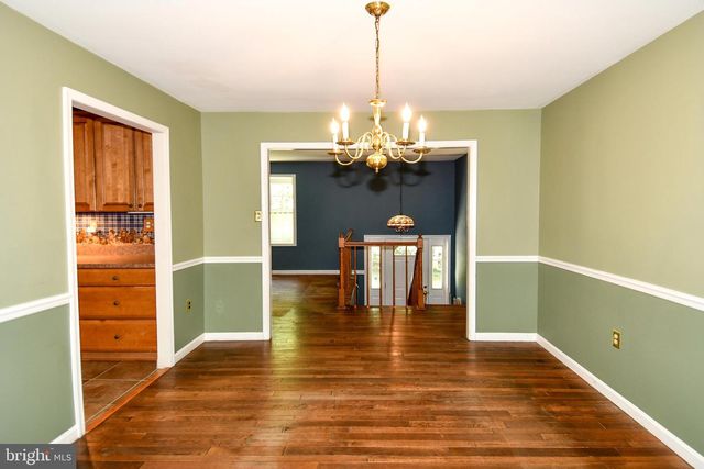 8870 BROOK DR, Waldorf, MD 20603