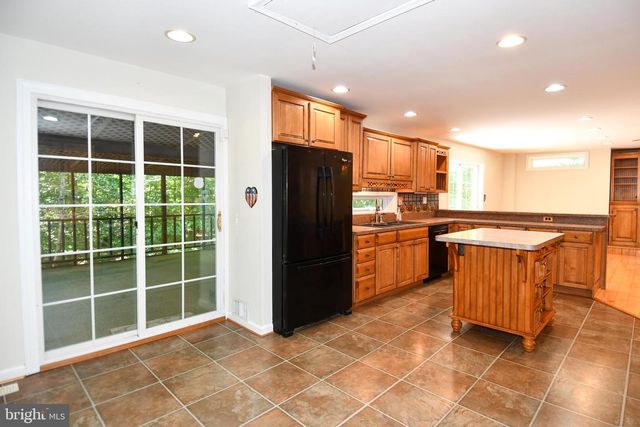 8870 BROOK DR, Waldorf, MD 20603