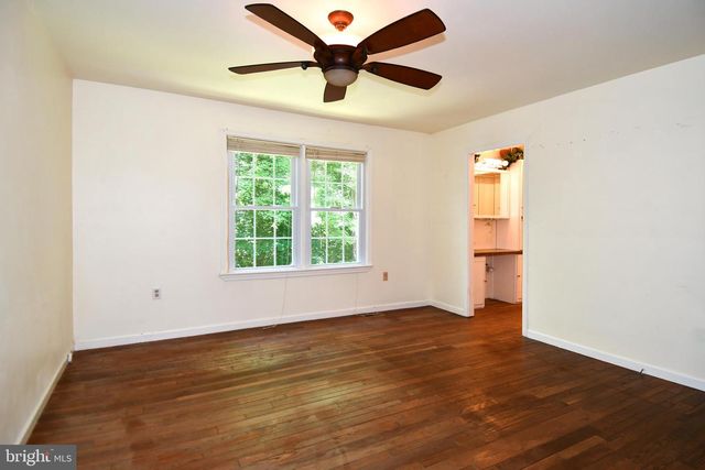 8870 BROOK DR, Waldorf, MD 20603