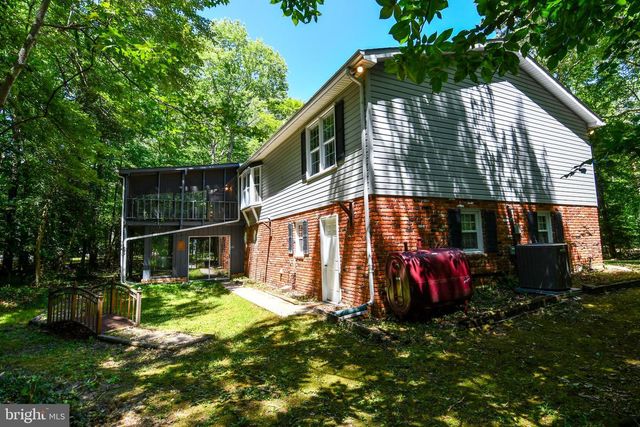 8870 BROOK DR, Waldorf, MD 20603