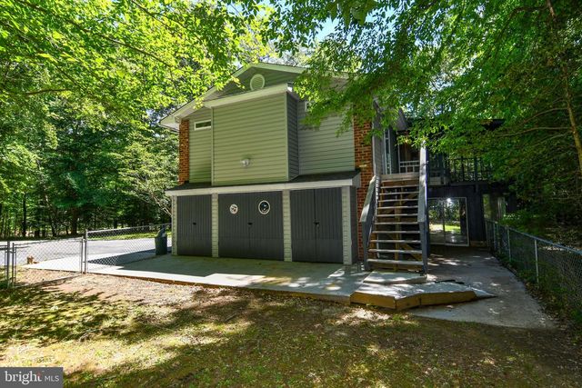 8870 BROOK DR, Waldorf, MD 20603