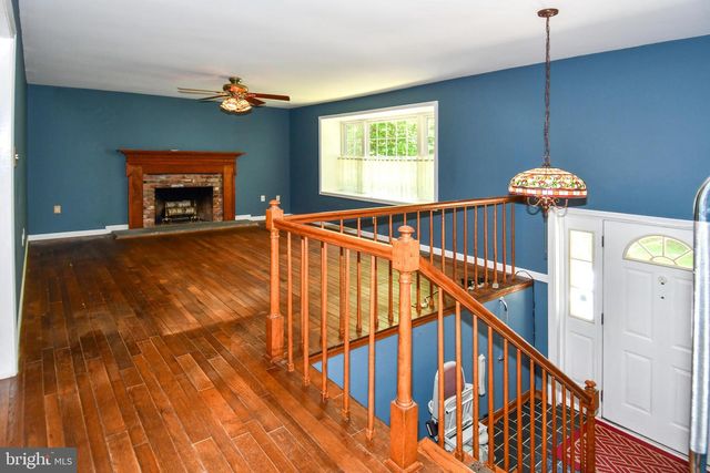 8870 BROOK DR, Waldorf, MD 20603