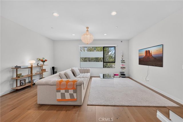 4518 N Ayla Lane, Los Angeles, CA 90041