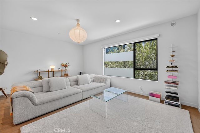 4518 N Ayla Lane, Los Angeles, CA 90041