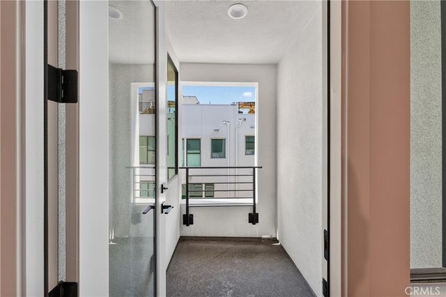 4518 N Ayla Lane, Los Angeles, CA 90041