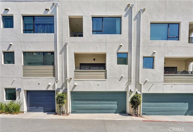 4518 N Ayla Lane, Los Angeles, CA 90041