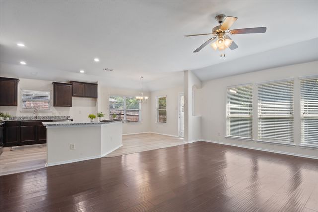 805 Hazels Way, Anna, TX 75409