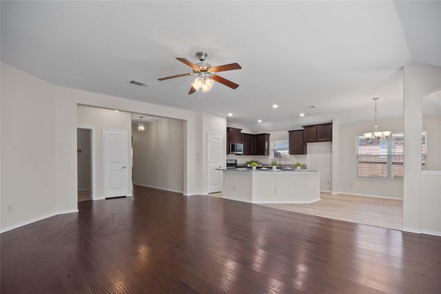 805 Hazels Way, Anna, TX 75409