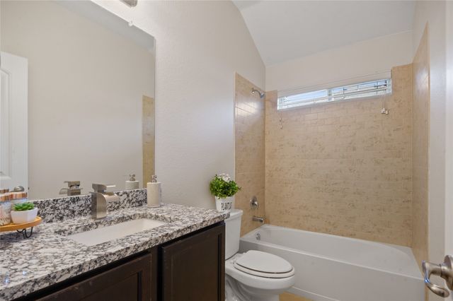 805 Hazels Way, Anna, TX 75409