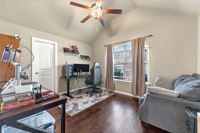 408 W Laurel Avenue, Rogers, AR 72758