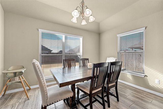 408 W Laurel Avenue, Rogers, AR 72758