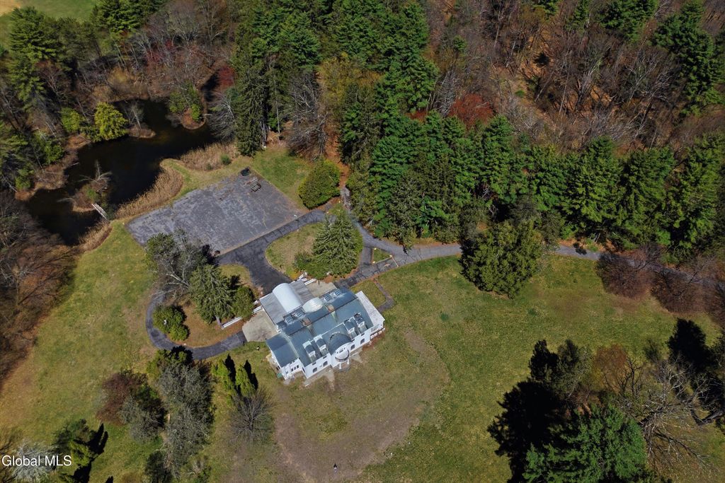 2255 Ballston Avenue, Saratoga Springs, NY 12866
