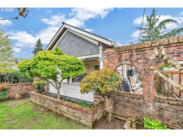 5720 Se LIEBE St, Portland, OR 97206