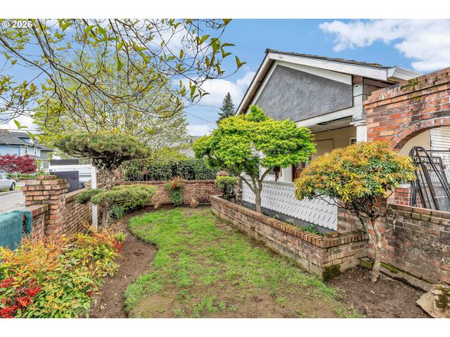 5720 Se LIEBE St, Portland, OR 97206