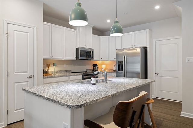 202 Dana Dr, O'hara, PA 15143