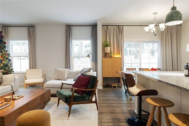 202 Dana Dr, O'hara, PA 15143