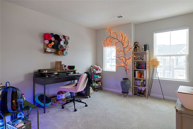 202 Dana Dr, O'hara, PA 15143