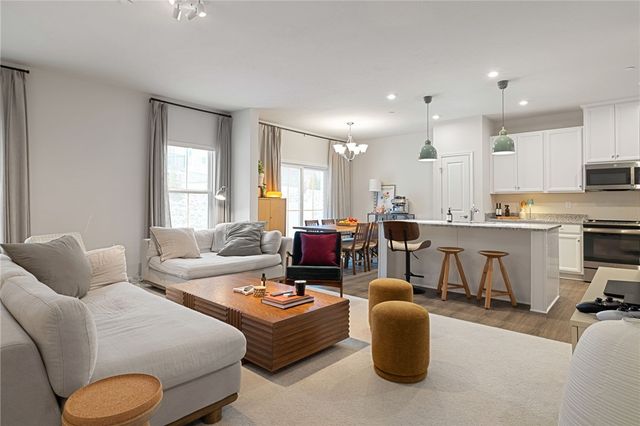 202 Dana Dr, O'hara, PA 15143