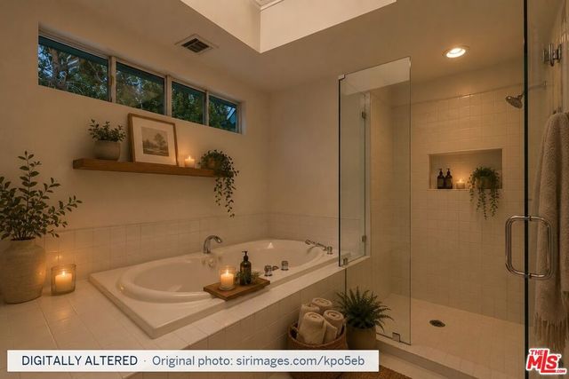 11375 Montana Avenue, Los Angeles, CA 90049