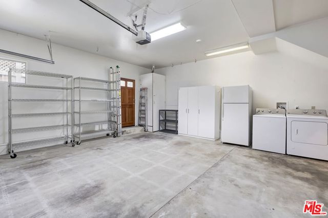 11375 Montana Avenue, Los Angeles, CA 90049