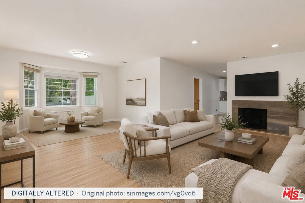 11375 Montana Avenue, Los Angeles, CA 90049