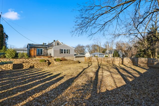 2938 31ST Street, Rock Island, IL 61201