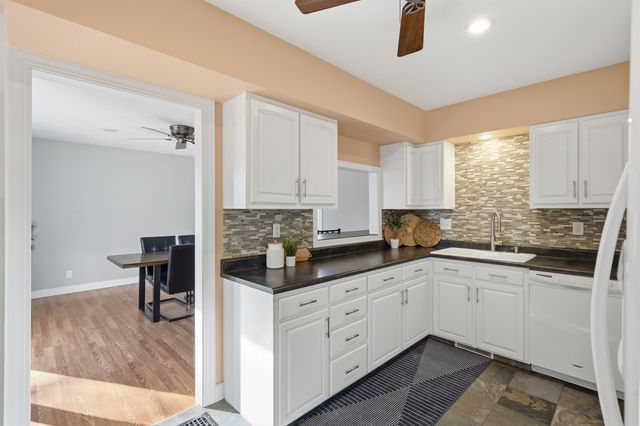 2938 31ST Street, Rock Island, IL 61201