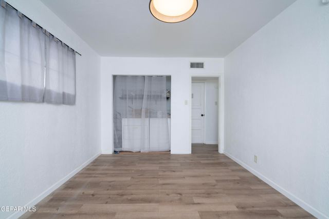 4016 TITANIC, El Paso, TX 79904