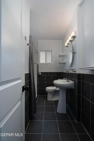 4016 TITANIC, El Paso, TX 79904