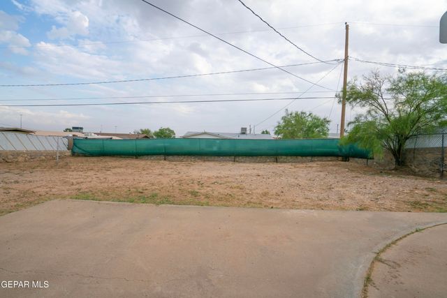 4016 TITANIC, El Paso, TX 79904